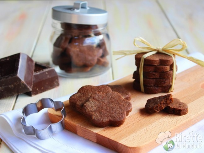 Biscotti al cioccolato fondente Biscotti al cioccolato fondente